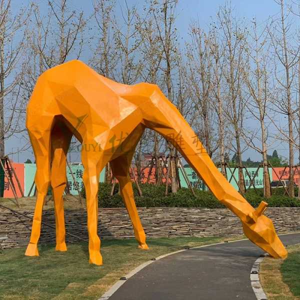 園林景觀雕塑擺放的時(shí)候要考慮哪些方面呢？